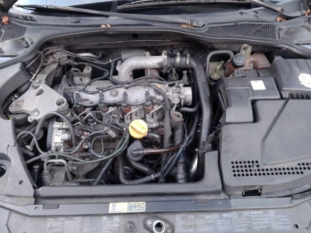 Серый Рено Лагуна, объемом двигателя 1.9 л и пробегом 195 тыс. км за 2800 $, фото 8 на Automoto.ua