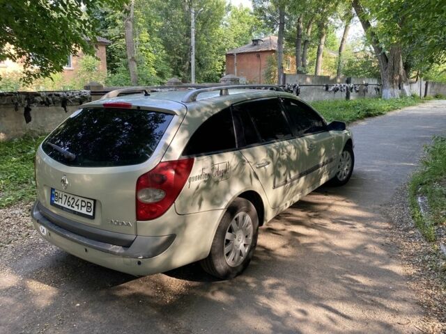 Серый Рено Лагуна, объемом двигателя 1.9 л и пробегом 300 тыс. км за 2900 $, фото 13 на Automoto.ua