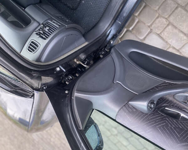 Серый Рено Лагуна, объемом двигателя 1.87 л и пробегом 401 тыс. км за 3200 $, фото 3 на Automoto.ua