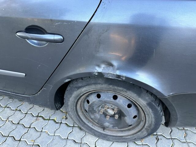 Серый Рено Лагуна, объемом двигателя 1.9 л и пробегом 420 тыс. км за 2650 $, фото 8 на Automoto.ua