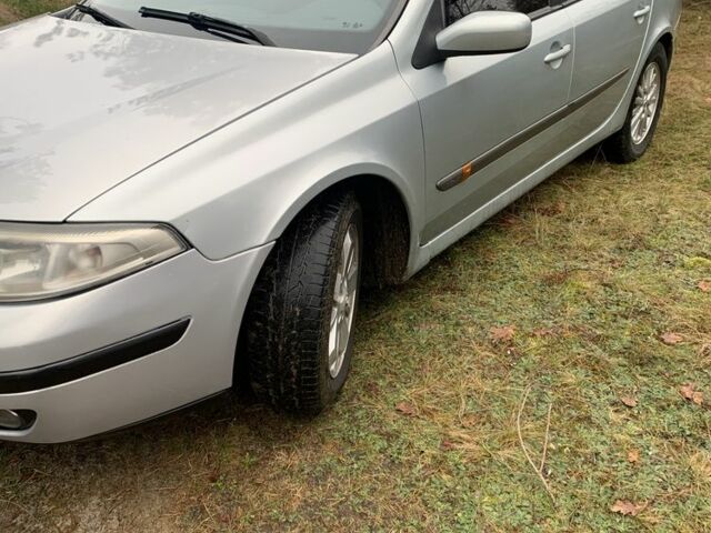 Серый Рено Лагуна, объемом двигателя 1.9 л и пробегом 330 тыс. км за 3850 $, фото 1 на Automoto.ua