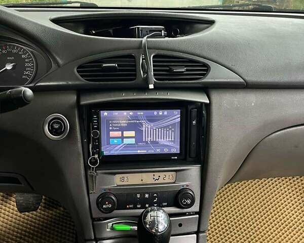 Рено Лагуна 2002 в Стрые на Automoto.ua Серый Рено Лагуна, объемом двигателя 1.78 л и пробегом 311 тыс. км за 2500 $, фото 9 на Automoto.ua