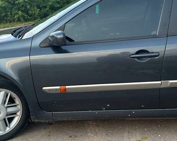 Сірий Рено Лагуна, об'ємом двигуна 1.9 л та пробігом 385 тис. км за 3800 $, фото 4 на Automoto.ua
