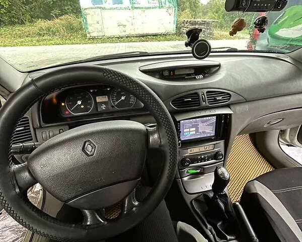 Рено Лагуна 2002 в Стрые на Automoto.ua Серый Рено Лагуна, объемом двигателя 1.78 л и пробегом 311 тыс. км за 2500 $, фото 8 на Automoto.ua