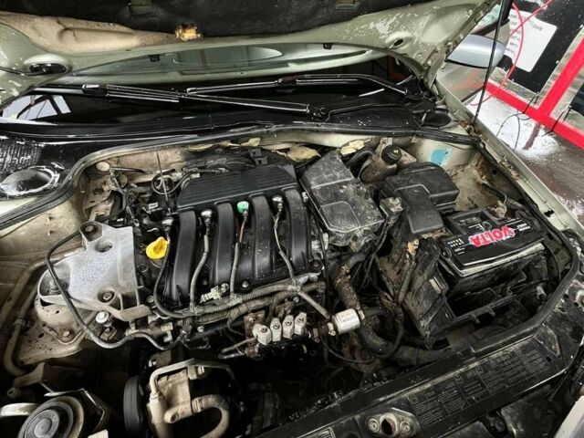 Серый Рено Лагуна, объемом двигателя 1.8 л и пробегом 311 тыс. км за 2300 $, фото 9 на Automoto.ua