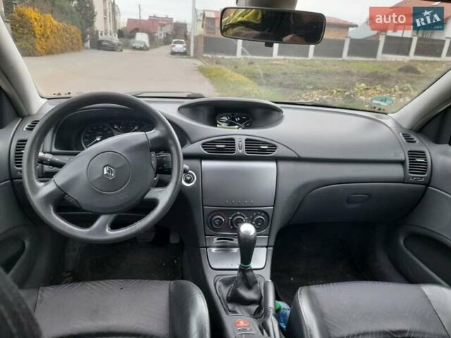 Сірий Рено Лагуна, об'ємом двигуна 1.78 л та пробігом 162 тис. км за 2750 $, фото 8 на Automoto.ua