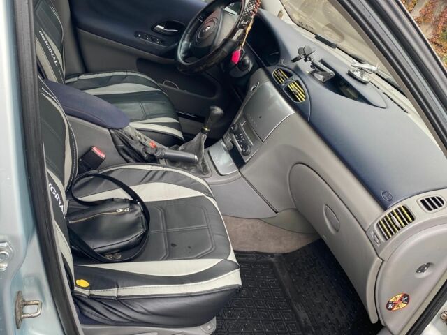 Серый Рено Лагуна, объемом двигателя 1.8 л и пробегом 377 тыс. км за 3800 $, фото 7 на Automoto.ua