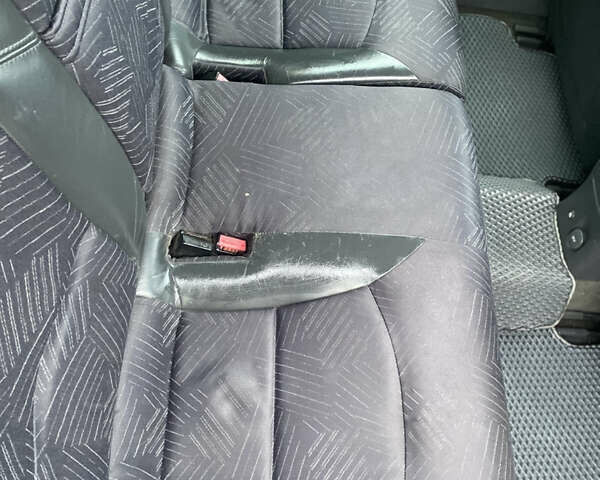 Серый Рено Лагуна, объемом двигателя 1.87 л и пробегом 401 тыс. км за 3200 $, фото 6 на Automoto.ua