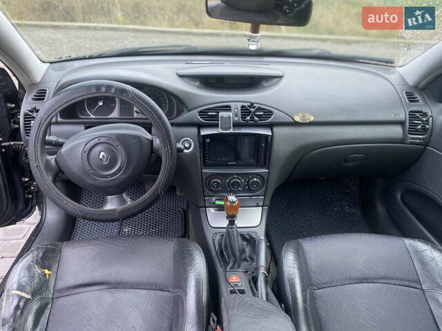 Серый Рено Лагуна, объемом двигателя 1.87 л и пробегом 401 тыс. км за 3200 $, фото 4 на Automoto.ua