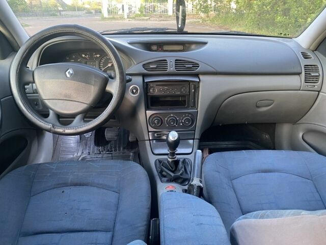 Сірий Рено Лагуна, об'ємом двигуна 1.9 л та пробігом 330 тис. км за 3250 $, фото 7 на Automoto.ua
