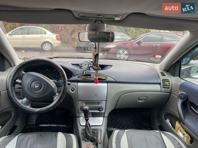 Серый Рено Лагуна, объемом двигателя 1.78 л и пробегом 377 тыс. км за 3800 $, фото 5 на Automoto.ua