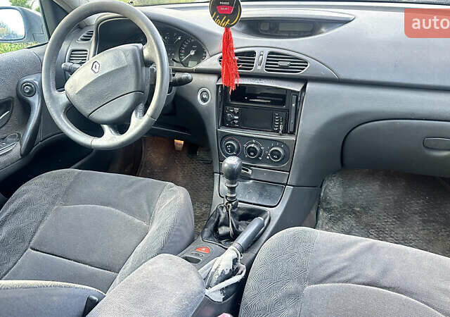 Серый Рено Лагуна, объемом двигателя 1.87 л и пробегом 200 тыс. км за 1500 $, фото 8 на Automoto.ua