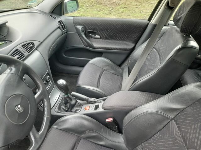 Сірий Рено Лагуна, об'ємом двигуна 1.8 л та пробігом 162 тис. км за 2750 $, фото 5 на Automoto.ua