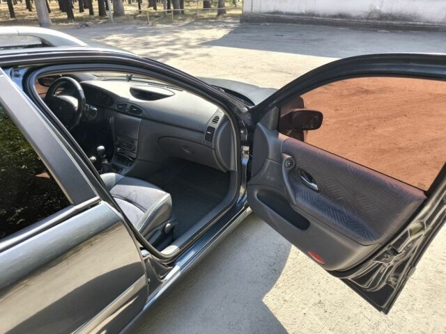 Сірий Рено Лагуна, об'ємом двигуна 1.9 л та пробігом 370 тис. км за 3700 $, фото 8 на Automoto.ua