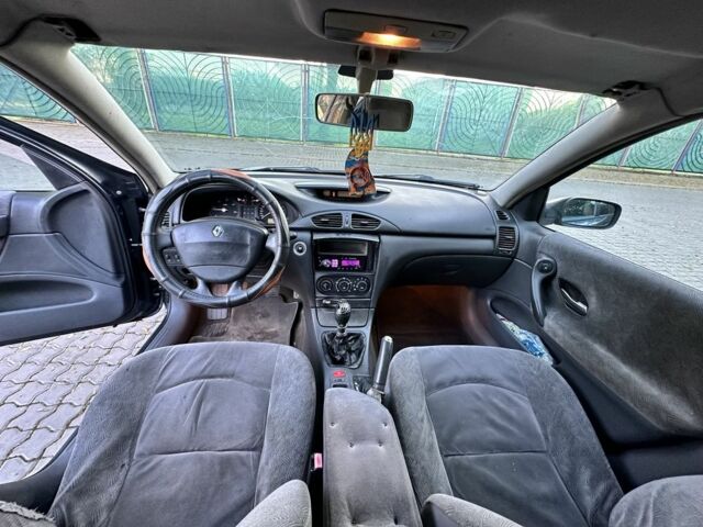 Серый Рено Лагуна, объемом двигателя 1.9 л и пробегом 420 тыс. км за 2650 $, фото 13 на Automoto.ua