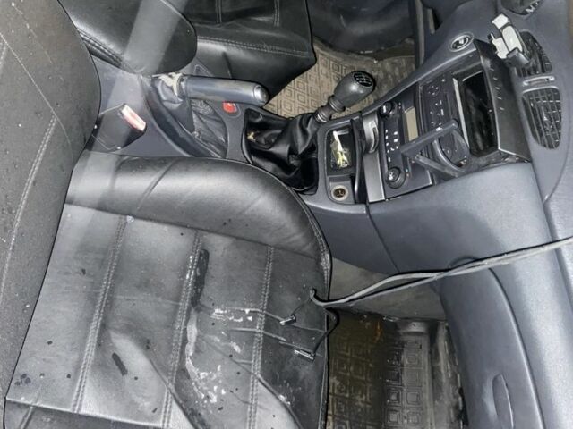 Серый Рено Лагуна, объемом двигателя 1.9 л и пробегом 20 тыс. км за 1500 $, фото 7 на Automoto.ua