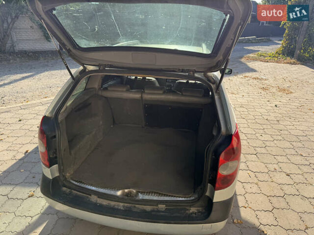 Серый Рено Лагуна, объемом двигателя 2 л и пробегом 555 тыс. км за 2250 $, фото 14 на Automoto.ua