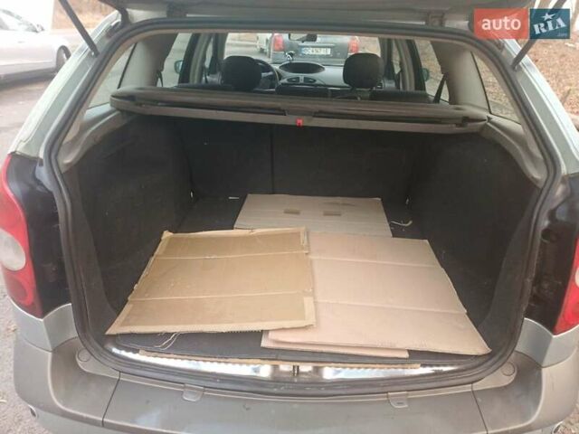 Серый Рено Лагуна, объемом двигателя 1.8 л и пробегом 161 тыс. км за 2750 $, фото 10 на Automoto.ua