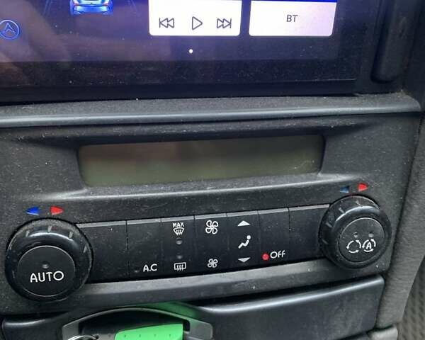 Серый Рено Лагуна, объемом двигателя 1.9 л и пробегом 330 тыс. км за 3850 $, фото 8 на Automoto.ua