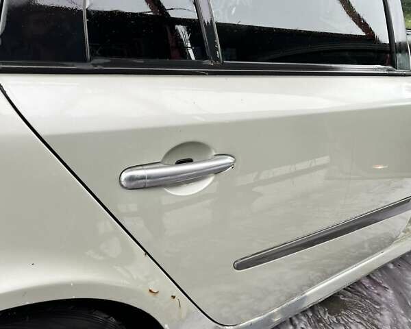 Рено Лагуна 2002 в Стрые на Automoto.ua Серый Рено Лагуна, объемом двигателя 1.78 л и пробегом 311 тыс. км за 2500 $, фото 6 на Automoto.ua