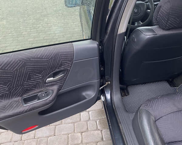 Серый Рено Лагуна, объемом двигателя 1.87 л и пробегом 401 тыс. км за 3200 $, фото 5 на Automoto.ua