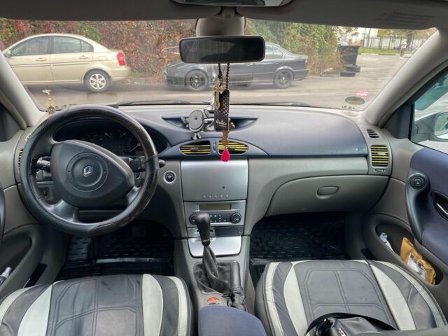 Серый Рено Лагуна, объемом двигателя 1.8 л и пробегом 377 тыс. км за 3800 $, фото 4 на Automoto.ua