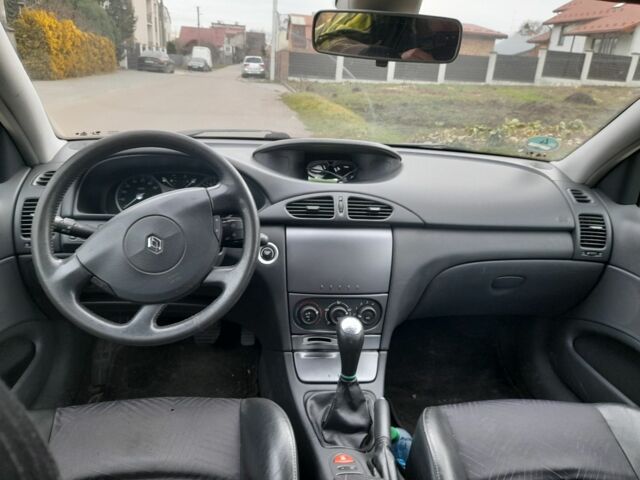 Сірий Рено Лагуна, об'ємом двигуна 1.8 л та пробігом 162 тис. км за 2750 $, фото 6 на Automoto.ua