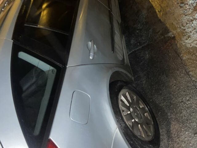 Серый Рено Лагуна, объемом двигателя 1.9 л и пробегом 20 тыс. км за 1500 $, фото 4 на Automoto.ua