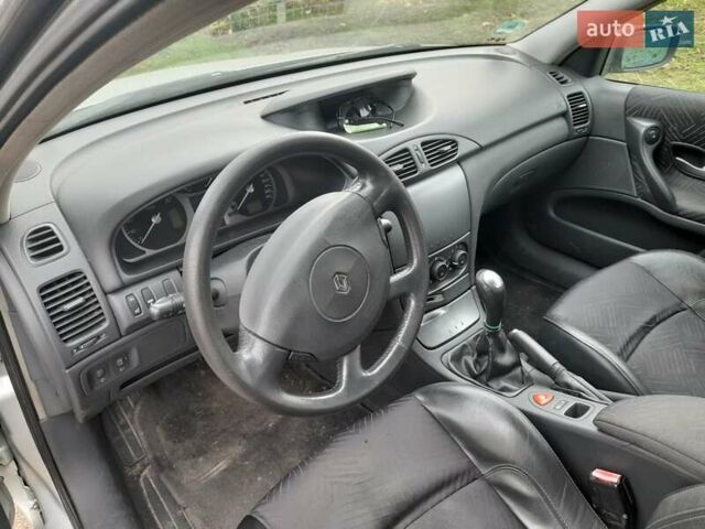 Сірий Рено Лагуна, об'ємом двигуна 1.78 л та пробігом 162 тис. км за 2750 $, фото 6 на Automoto.ua