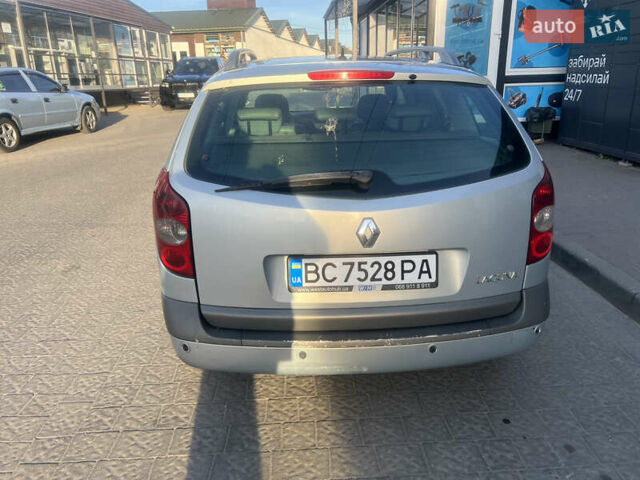 Серый Рено Лагуна, объемом двигателя 2.19 л и пробегом 240 тыс. км за 3000 $, фото 17 на Automoto.ua