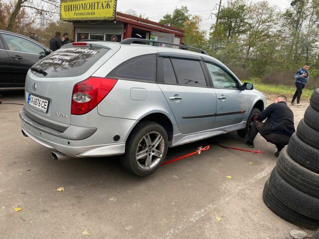 Серый Рено Лагуна, объемом двигателя 1.8 л и пробегом 377 тыс. км за 3800 $, фото 9 на Automoto.ua