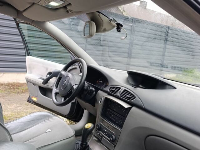 Серый Рено Лагуна, объемом двигателя 2 л и пробегом 334 тыс. км за 3750 $, фото 13 на Automoto.ua