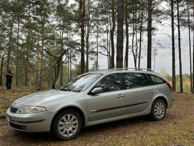 Серый Рено Лагуна, объемом двигателя 1.8 л и пробегом 360 тыс. км за 1500 $, фото 2 на Automoto.ua