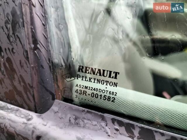 Серый Рено Лагуна, объемом двигателя 1.8 л и пробегом 277 тыс. км за 4200 $, фото 11 на Automoto.ua