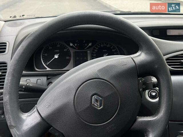 Серый Рено Лагуна, объемом двигателя 1.9 л и пробегом 250 тыс. км за 3200 $, фото 22 на Automoto.ua