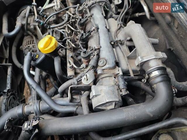 Серый Рено Лагуна, объемом двигателя 1.87 л и пробегом 267 тыс. км за 3200 $, фото 1 на Automoto.ua