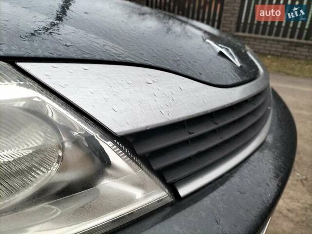 Серый Рено Лагуна, объемом двигателя 1.8 л и пробегом 277 тыс. км за 4200 $, фото 3 на Automoto.ua