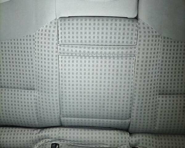 Серый Рено Лагуна, объемом двигателя 1.8 л и пробегом 277 тыс. км за 4200 $, фото 5 на Automoto.ua