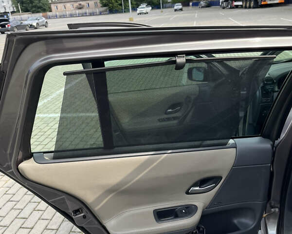 Серый Рено Лагуна, объемом двигателя 2 л и пробегом 230 тыс. км за 3850 $, фото 8 на Automoto.ua