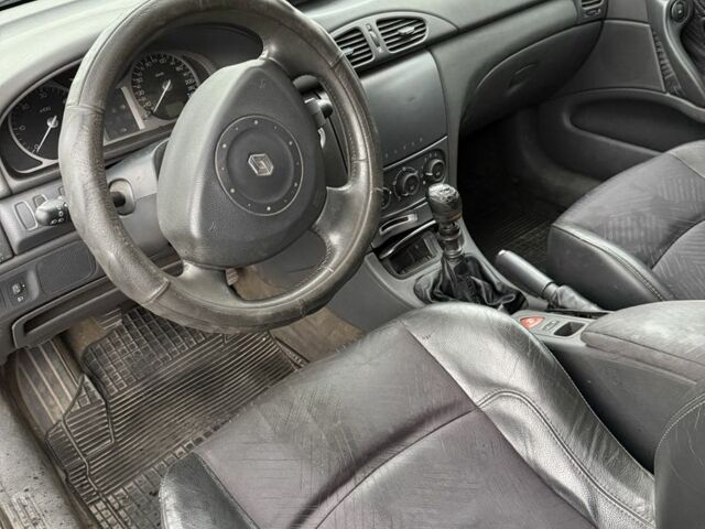 Сірий Рено Лагуна, об'ємом двигуна 1.9 л та пробігом 290 тис. км за 1550 $, фото 2 на Automoto.ua