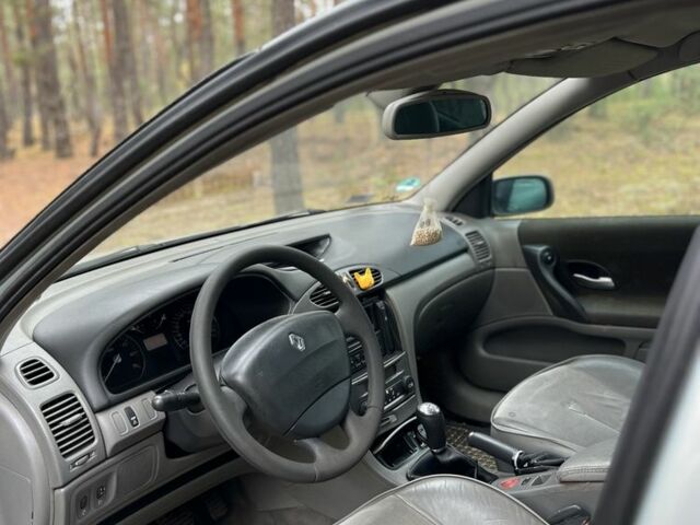 Серый Рено Лагуна, объемом двигателя 1.8 л и пробегом 360 тыс. км за 1500 $, фото 8 на Automoto.ua