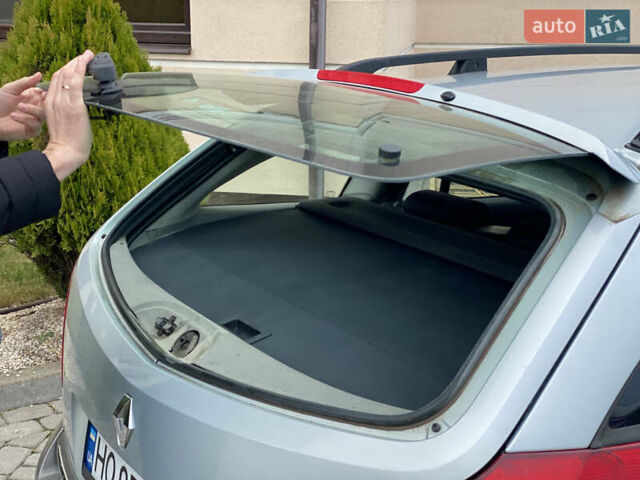 Серый Рено Лагуна, объемом двигателя 1.9 л и пробегом 254 тыс. км за 3450 $, фото 46 на Automoto.ua