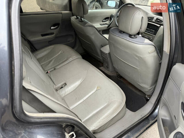Сірий Рено Лагуна, об'ємом двигуна 2.19 л та пробігом 303 тис. км за 2950 $, фото 5 на Automoto.ua