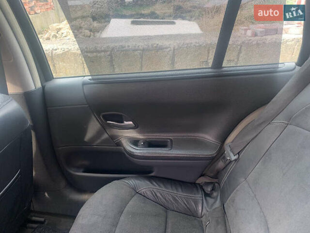 Сірий Рено Лагуна, об'ємом двигуна 1.6 л та пробігом 255 тис. км за 3500 $, фото 8 на Automoto.ua