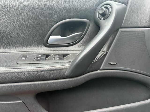 Серый Рено Лагуна, объемом двигателя 1.9 л и пробегом 300 тыс. км за 2150 $, фото 5 на Automoto.ua