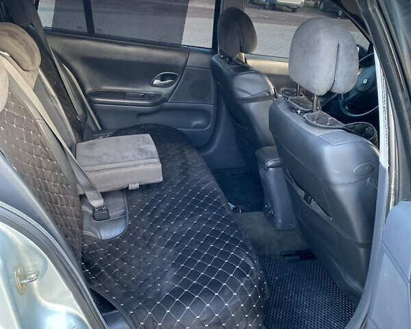 Серый Рено Лагуна, объемом двигателя 1.87 л и пробегом 300 тыс. км за 2800 $, фото 5 на Automoto.ua