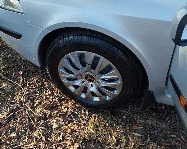 Серый Рено Лагуна, объемом двигателя 1.6 л и пробегом 94 тыс. км за 4700 $, фото 2 на Automoto.ua