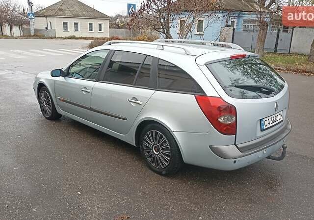 Серый Рено Лагуна, объемом двигателя 2 л и пробегом 374 тыс. км за 3000 $, фото 3 на Automoto.ua