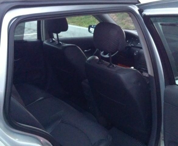 Серый Рено Лагуна, объемом двигателя 1.9 л и пробегом 303 тыс. км за 1500 $, фото 3 на Automoto.ua