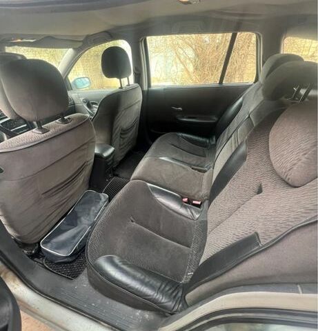 Серый Рено Лагуна, объемом двигателя 1.9 л и пробегом 200 тыс. км за 1500 $, фото 7 на Automoto.ua